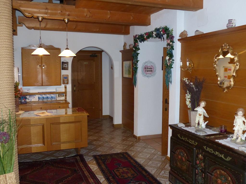 Gaestehaus Alpenland Тукс Экстерьер фото