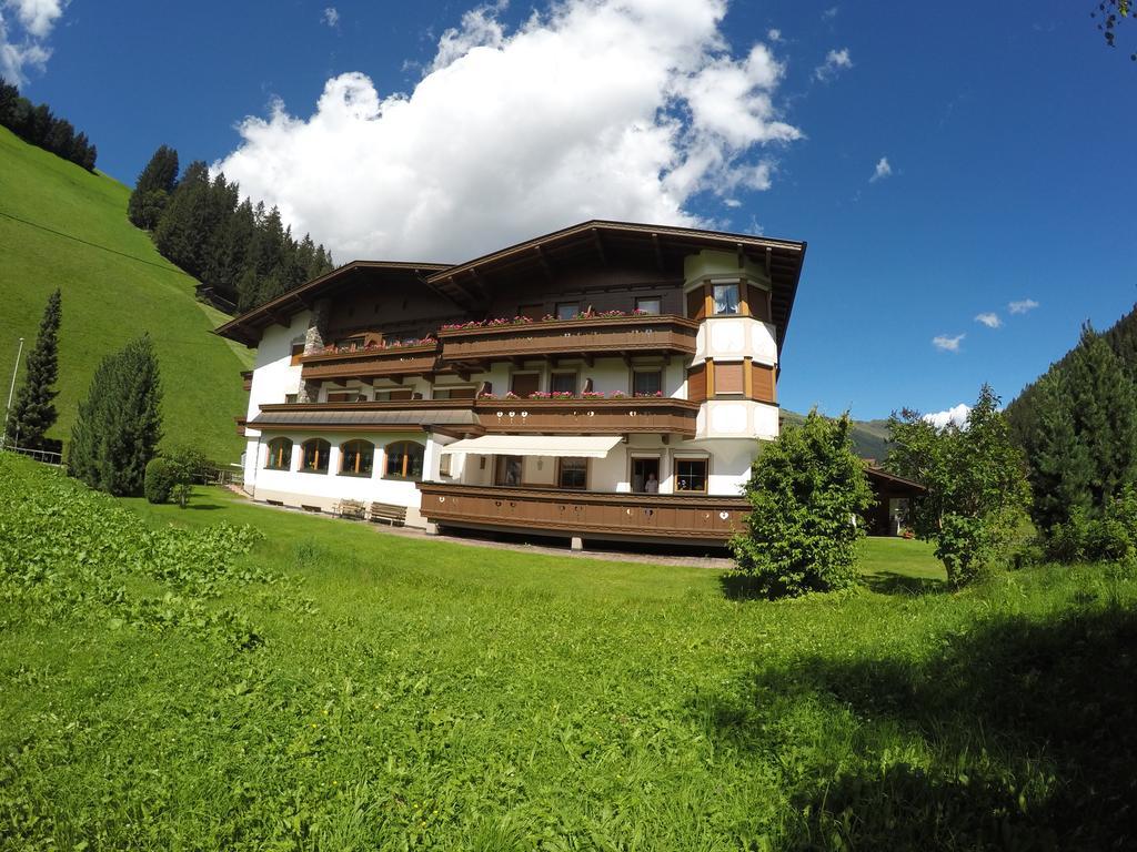 Gaestehaus Alpenland Тукс Экстерьер фото